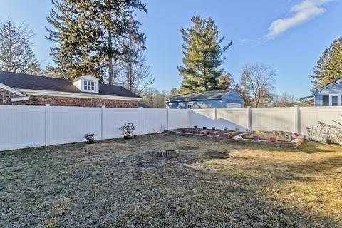 2020 Wilbraham Rd, Springfield, MA 01129 photo 27