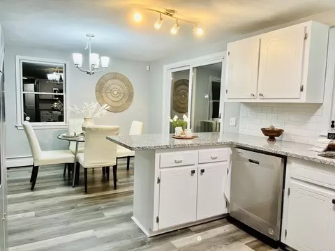 367 Dwelly, Fall River, MA 02724 photo 16
