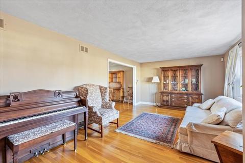43 Westgate Rd, Framingham, MA 01701 photo 5