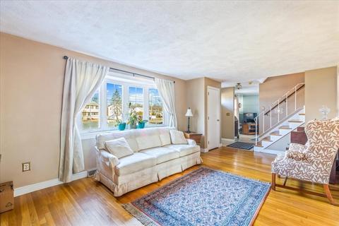 43 Westgate Rd, Framingham, MA 01701 photo 4