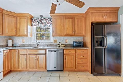 43 Westgate Rd, Framingham, MA 01701 photo 8