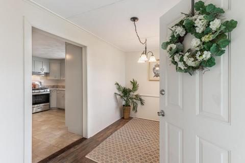 4 Douglas St, Worcester, MA 01603 photo 2