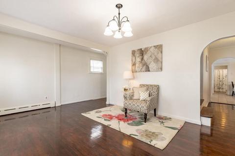 4 Douglas St, Worcester, MA 01603 photo 7