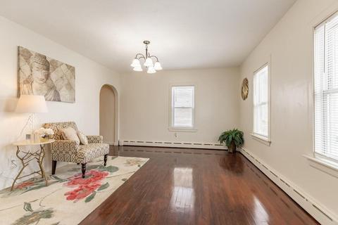 4 Douglas St, Worcester, MA 01603 photo 8