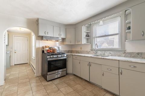 4 Douglas St, Worcester, MA 01603 photo 18
