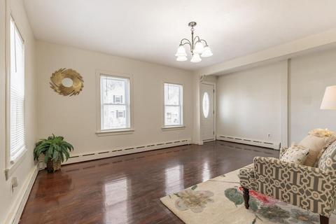 4 Douglas St, Worcester, MA 01603 photo 6