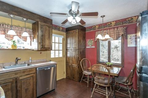 3 Anthony St, Springfield, MA 01104 photo 6