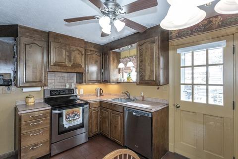 3 Anthony St, Springfield, MA 01104 photo 7