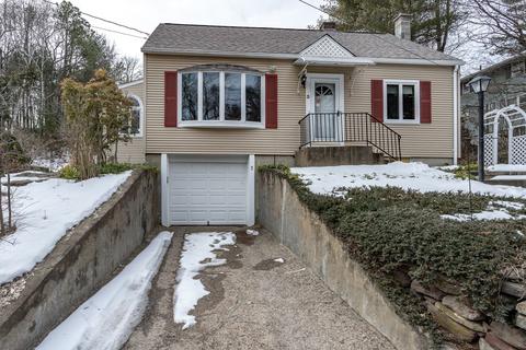 3 Anthony St, Springfield, MA 01104 photo 4