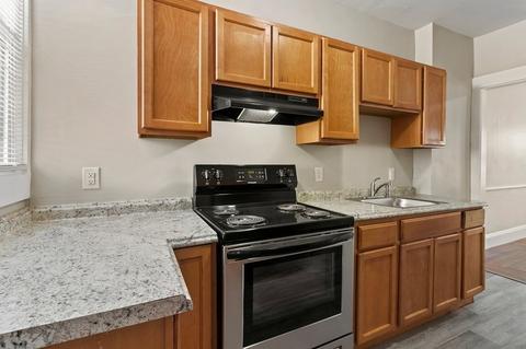 383 White St, Springfield, MA 01108 photo 18