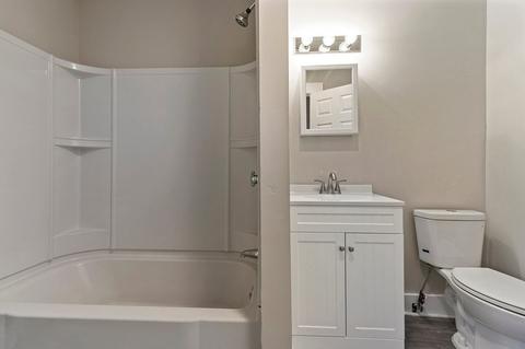 383 White St, Springfield, MA 01108 photo 8