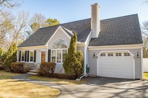 19 Carleton Dr, Mashpee, MA 02649 photo 2