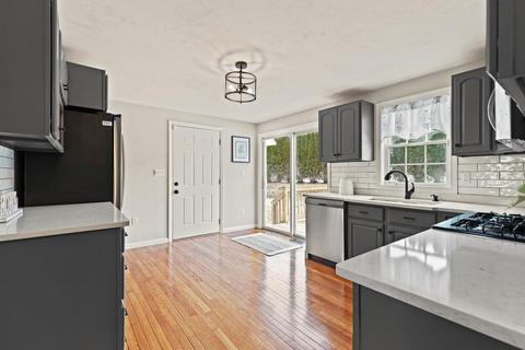 12 Adelaide Cir, Worcester, MA 01606 photo 14