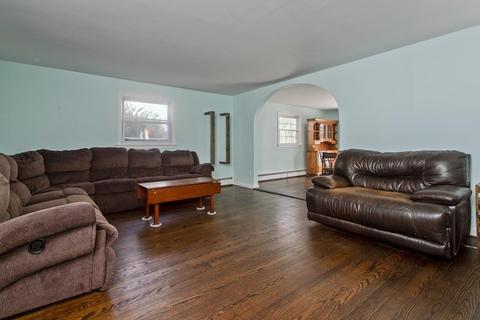 57 Merwin St, Springfield, MA 01107 photo 16