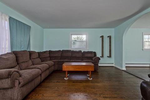 57 Merwin St, Springfield, MA 01107 photo 17