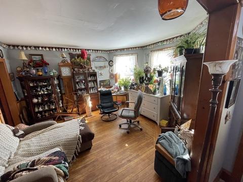 14 Jay St, Gardner, MA 01440 photo 4