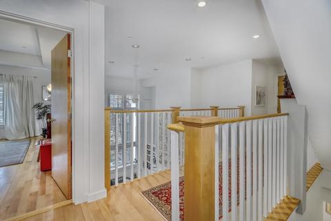 201 Freeman St #A2, Brookline, MA 02446 photo 14
