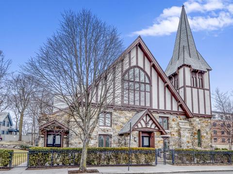 201 Freeman St #A2, Brookline, MA 02446 photo 1