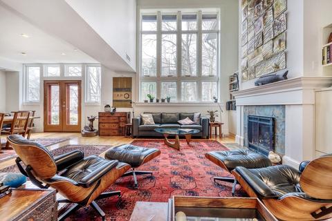 201 Freeman St #A2, Brookline, MA 02446 photo 5