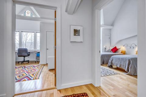 201 Freeman St #A2, Brookline, MA 02446 photo 21