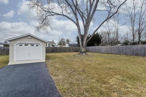 22 Keyes Dr, Chicopee, MA 01020 photo 27