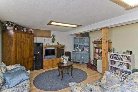 22 Keyes Dr, Chicopee, MA 01020 photo 21