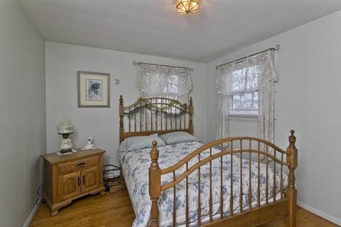 22 Keyes Dr, Chicopee, MA 01020 photo 15