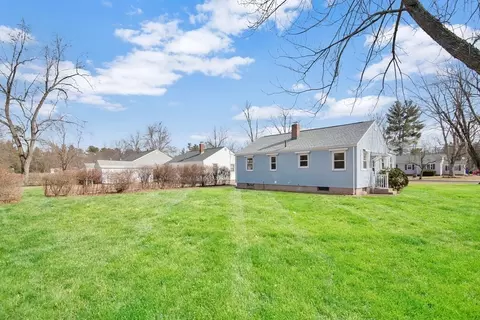 94 Aldrew Ter, Springfield, MA 01119 photo 3