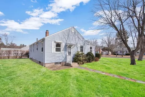 94 Aldrew Ter, Springfield, MA 01119 photo 2