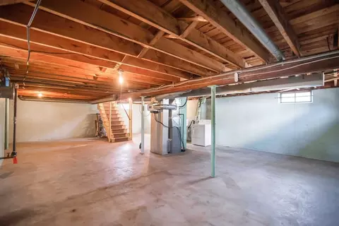 94 Aldrew Ter, Springfield, MA 01119 photo 32