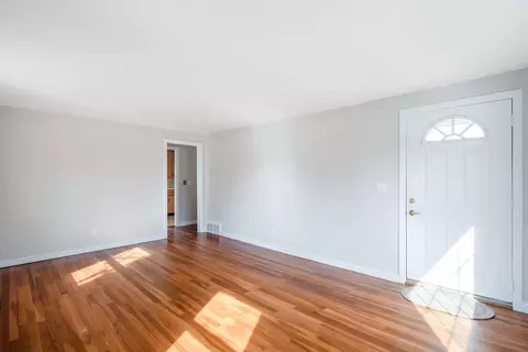 94 Aldrew Ter, Springfield, MA 01119 photo 18