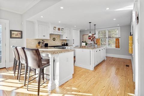 532 Main St, Hingham, MA 02043 photo 3