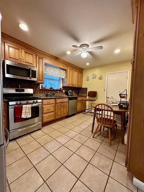 4 Glendale Pl, Everett, MA 02149 photo 3