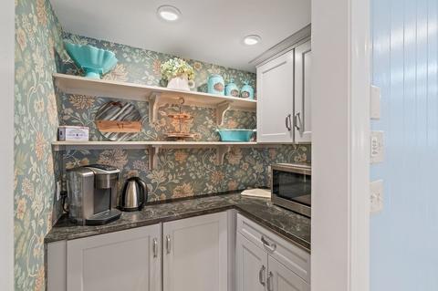 10 Kings Rd, Canton, MA 02021 photo 8
