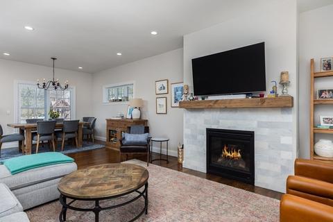 14 Forest St, Manchester, MA 01944 photo 17