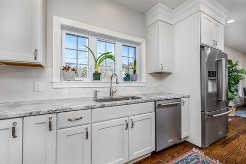 14 Forest St, Manchester, MA 01944 photo 11