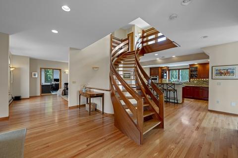 49 Gerald Rd, Marblehead, MA 01945 photo 5