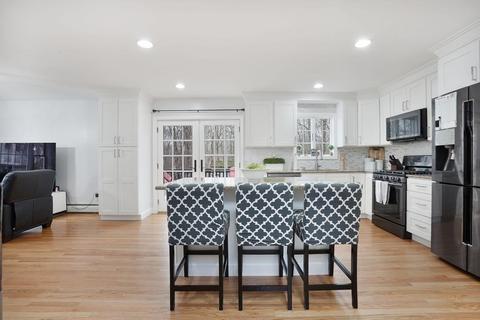 405 Blossom Hill Dr, Fall River, MA 02722 photo 11