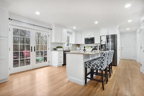 405 Blossom Hill Dr, Fall River, MA 02722 photo 10