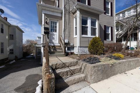 14 Trask St, Gloucester, MA 01930 photo 2