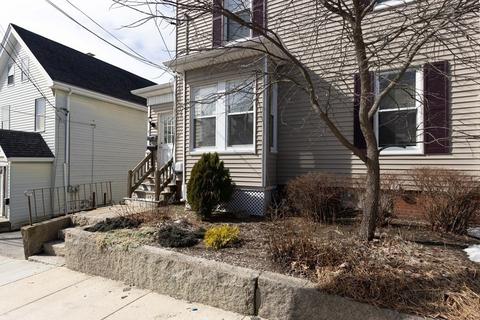 14 Trask St, Gloucester, MA 01930 photo 3
