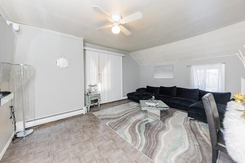 189 Hamlet St, Fall River, MA 02724 photo 22