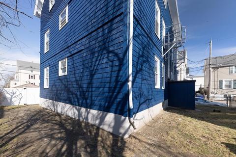 189 Hamlet St, Fall River, MA 02724 photo 5