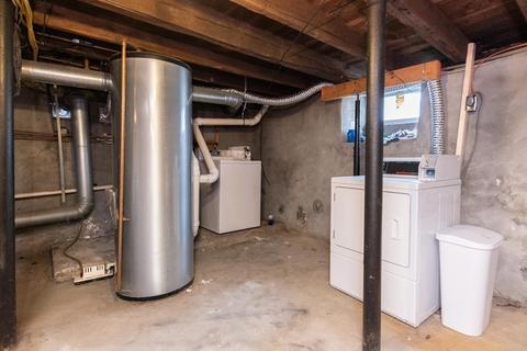189 Hamlet St, Fall River, MA 02724 photo 37