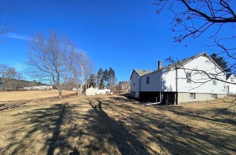 9 Richfield Ave, Ware, MA 01082 photo 3