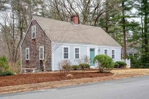54 Whitcomb Ave, Hingham, MA 02043 photo 1