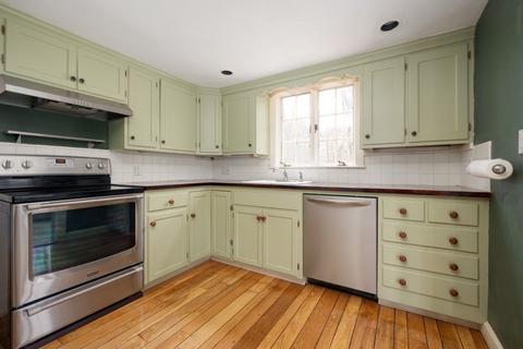 54 Whitcomb Ave, Hingham, MA 02043 photo 9