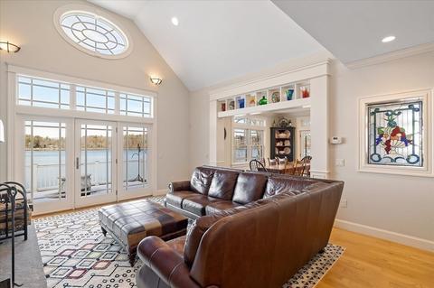 25 Marsh Rd, Sutton, MA 01590 photo 4