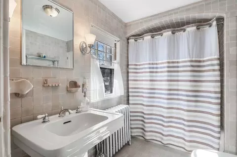 2 S Hampton Rd, Amesbury, MA 01913 photo 17