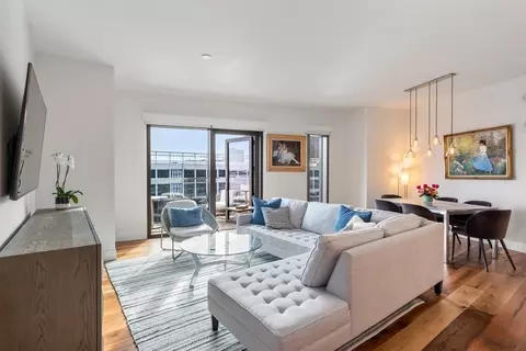 300 Pier 4 Blvd #4J, Boston, MA 02210